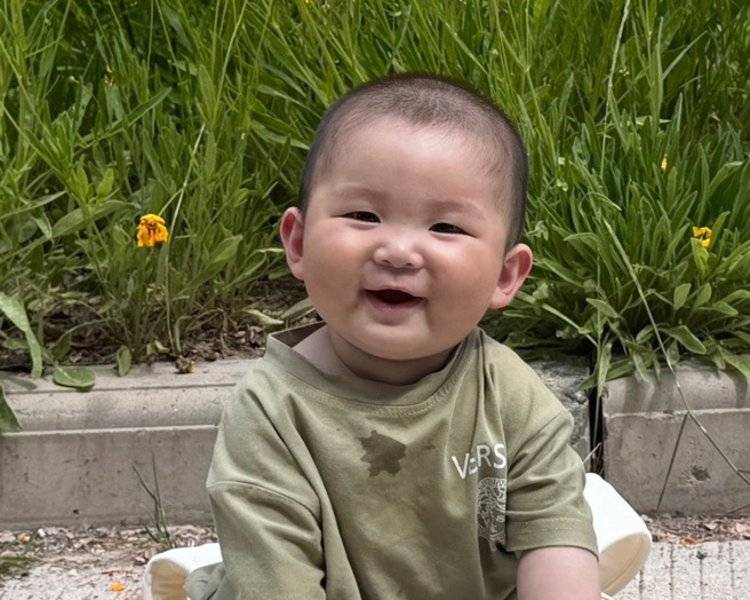 艺人背景图