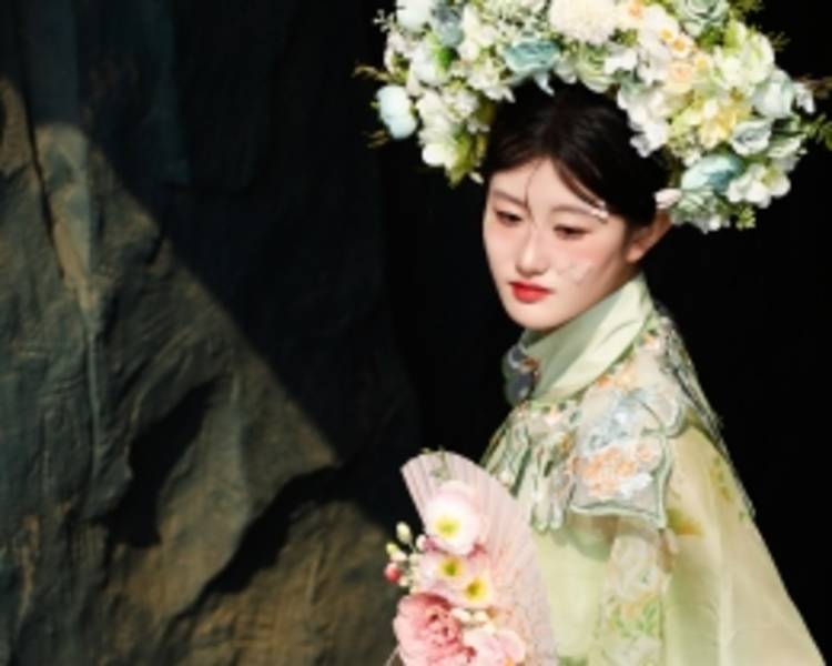 艺人背景图