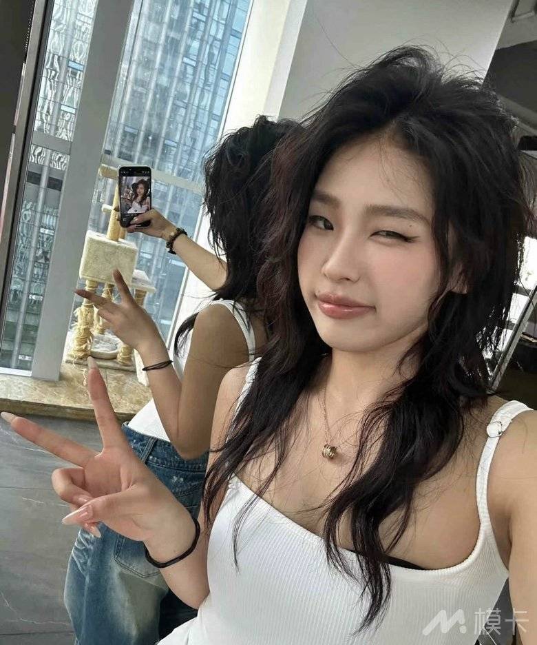 通告图片