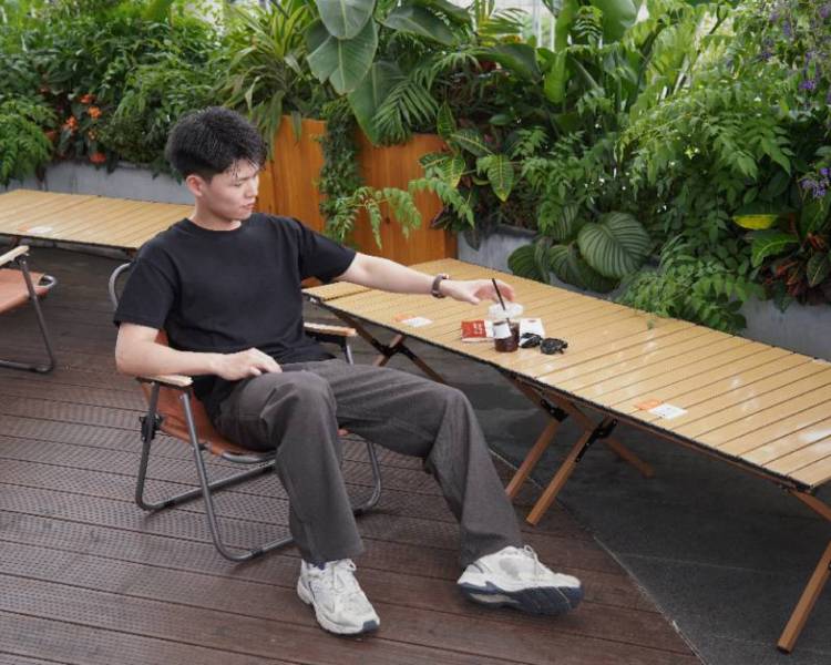艺人背景图
