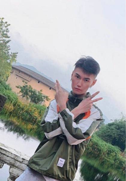 推荐艺人