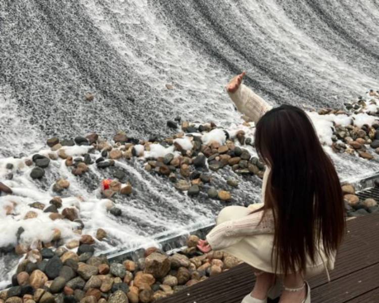艺人背景图