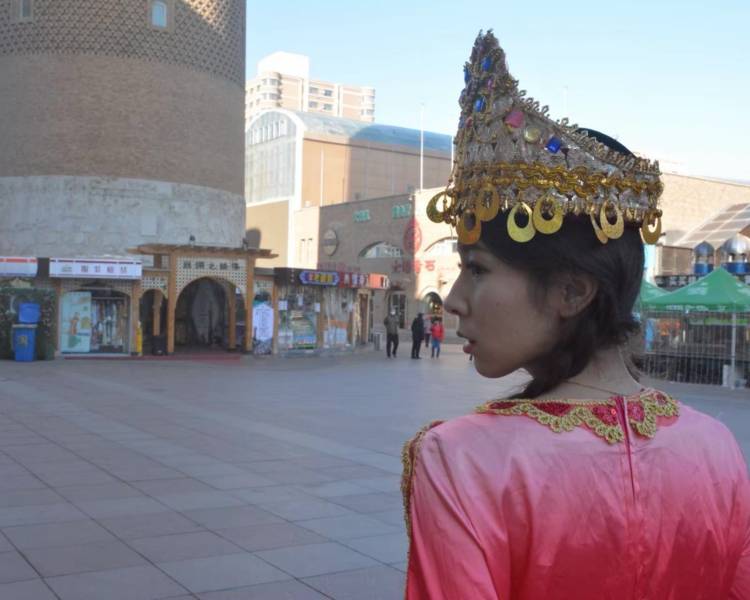 艺人背景图