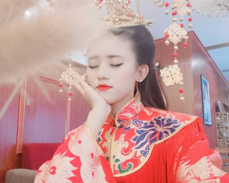 艺人背景图