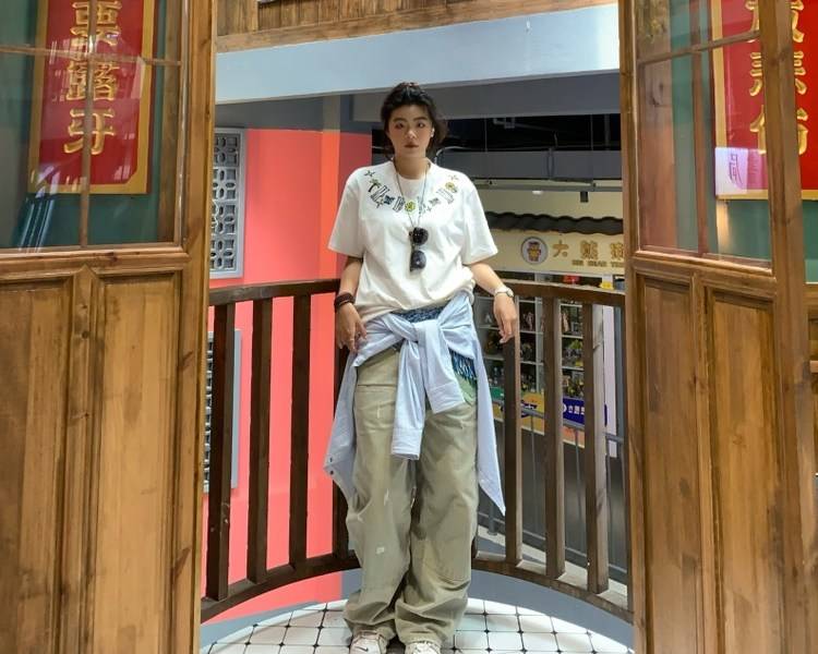 艺人背景图