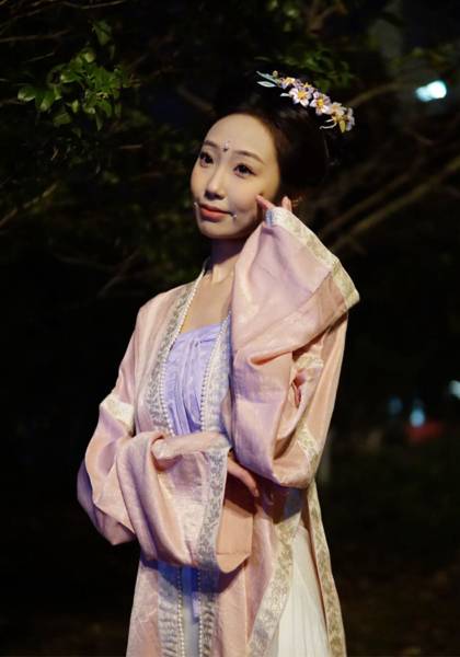 推荐艺人