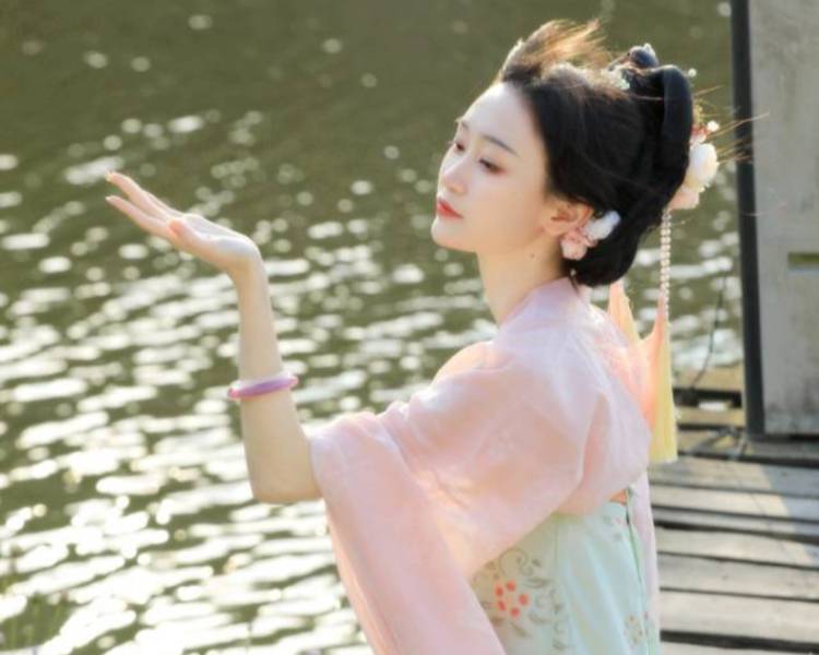 艺人背景图
