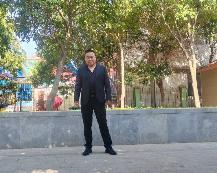 艺人背景图