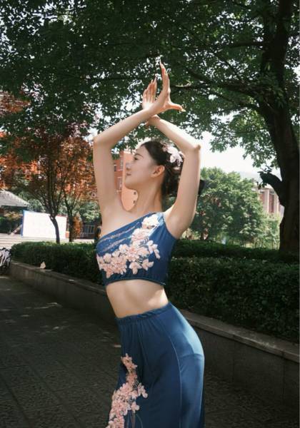 推荐艺人