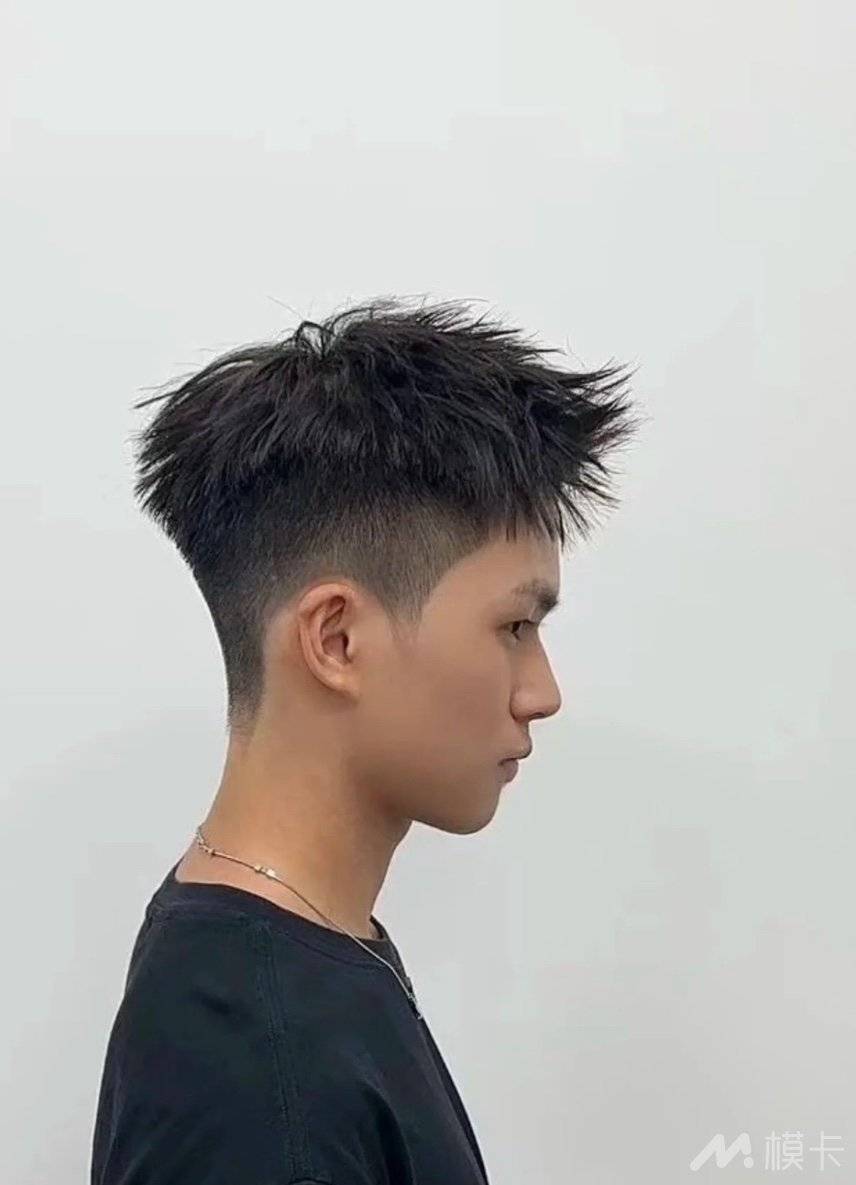 通告图片