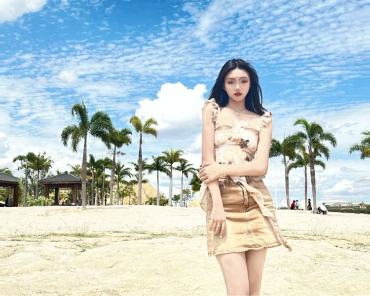 艺人背景图