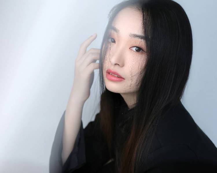 艺人背景图