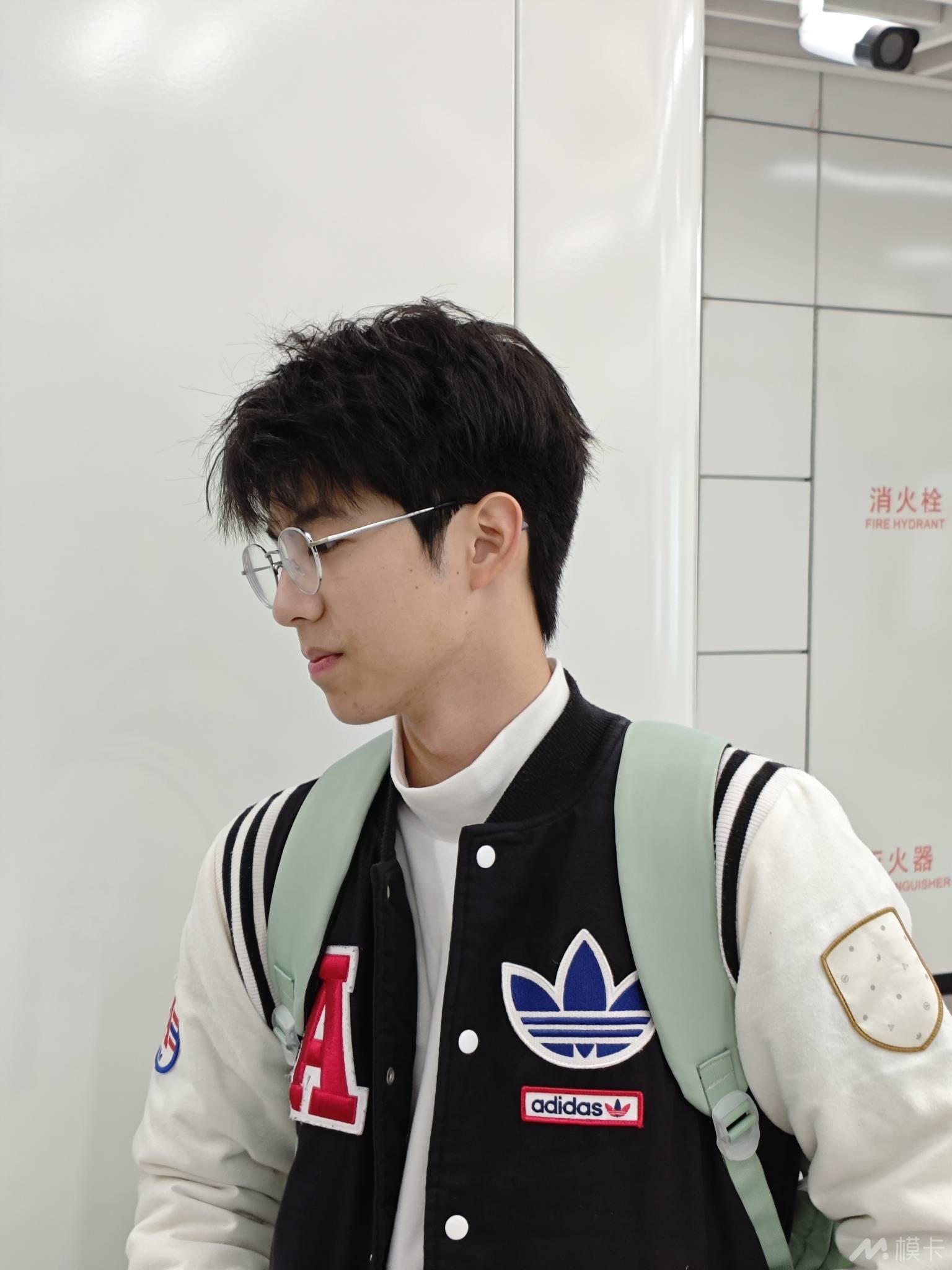 通告图片
