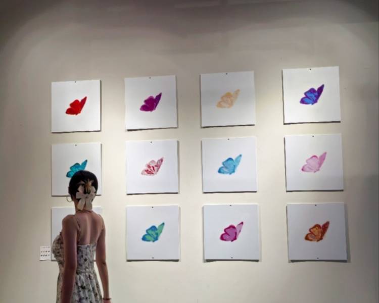 艺人背景图