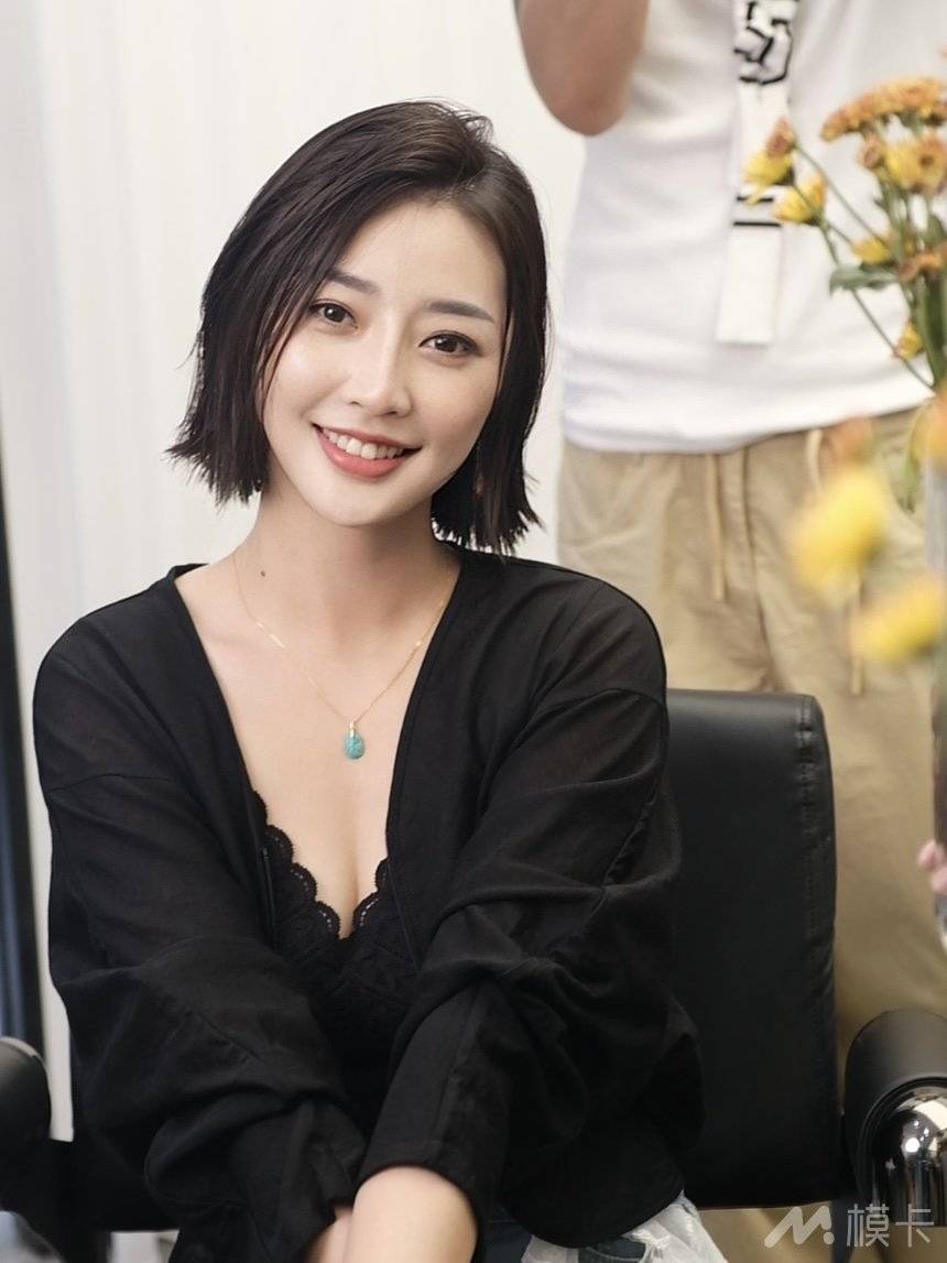 通告图片