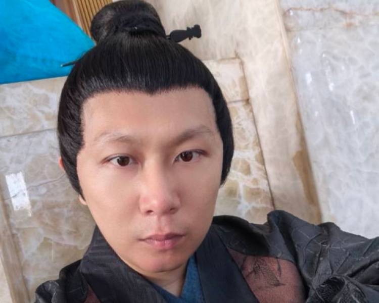 艺人背景图