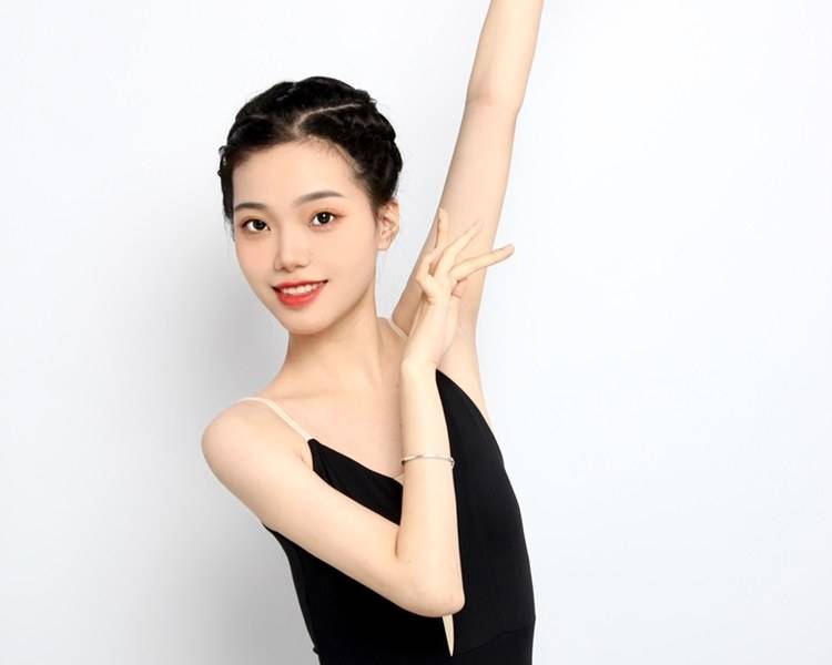艺人背景图