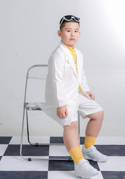 推荐艺人