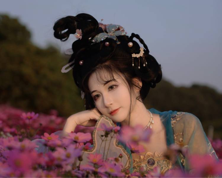 艺人背景图