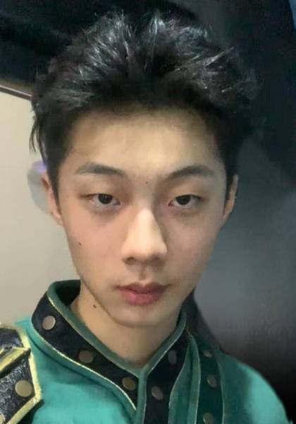 推荐艺人