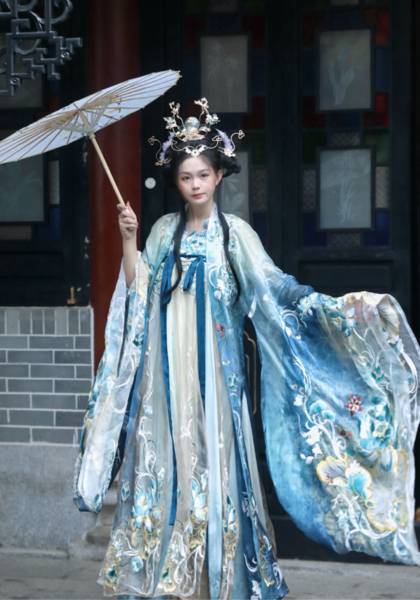 推荐艺人