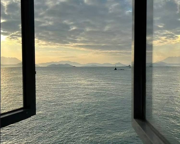 艺人背景图