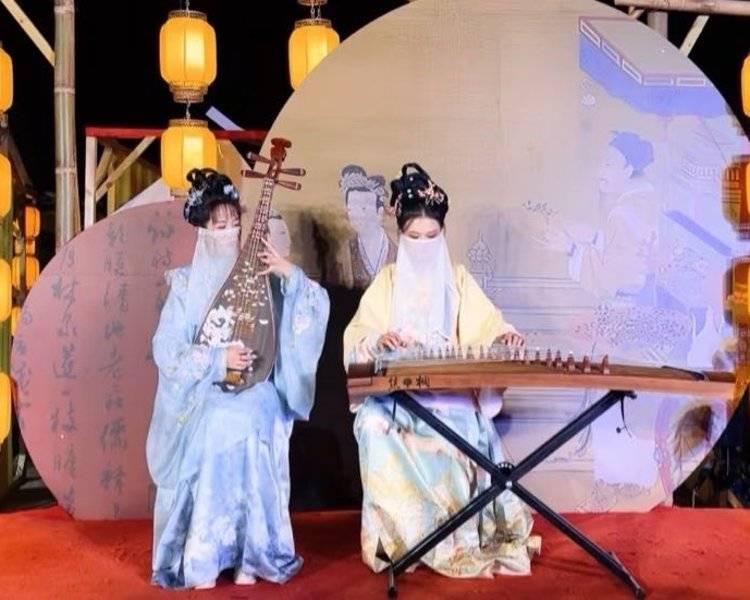 艺人背景图