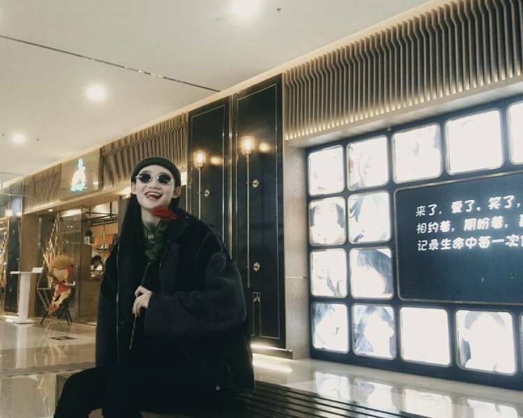 艺人背景图