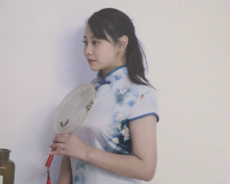 艺人背景图