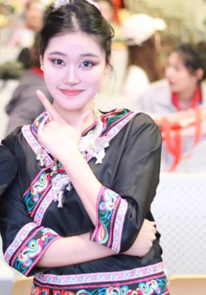 推荐艺人