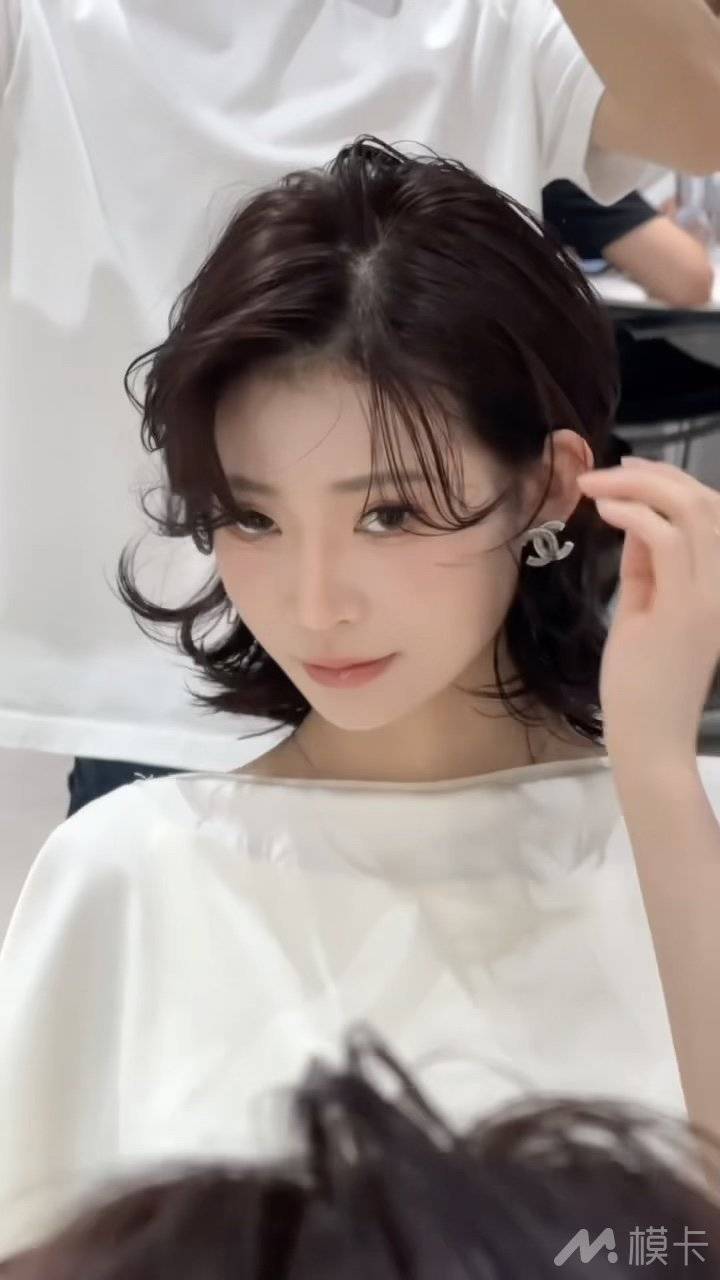 通告图片