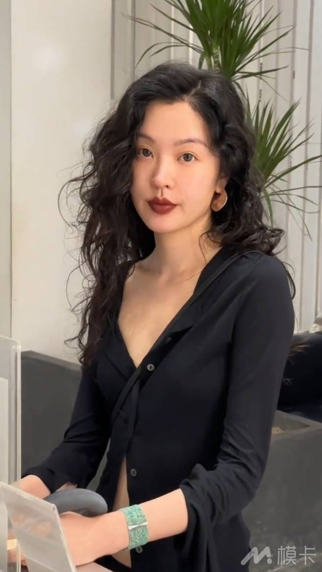 通告图片