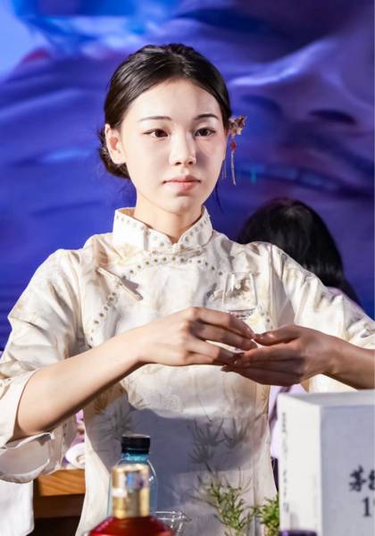 推荐艺人