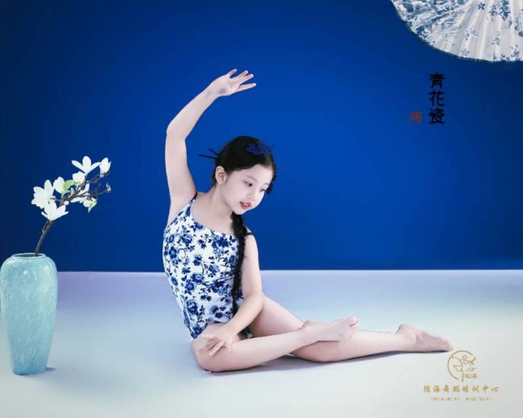 艺人背景图