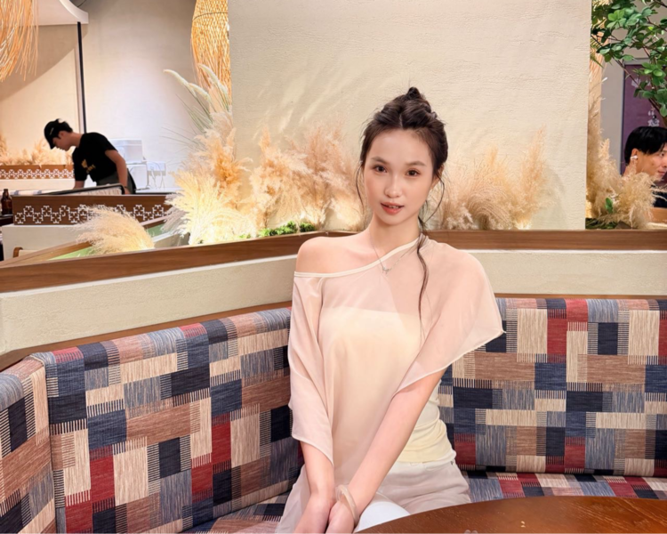 艺人背景图