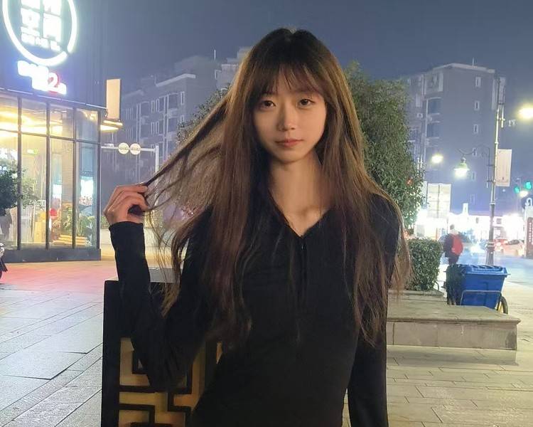 艺人背景图