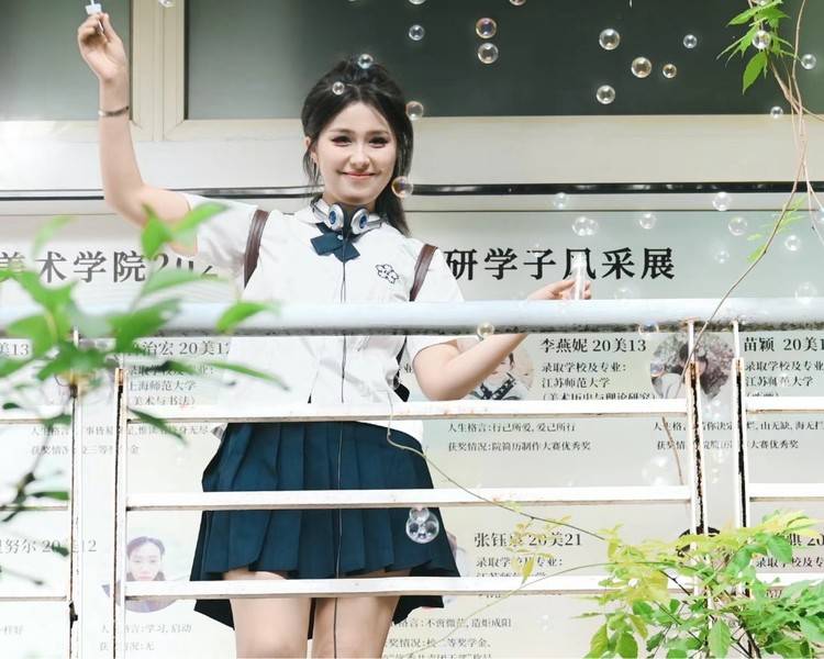 艺人背景图