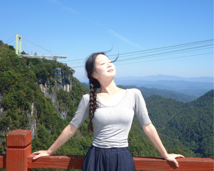 艺人背景图