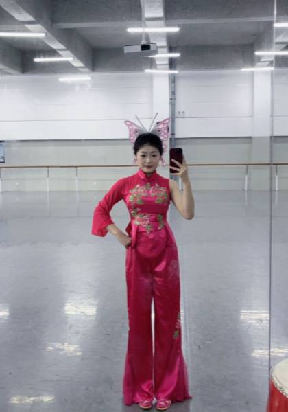 推荐艺人