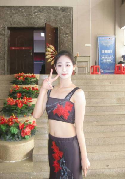 推荐艺人