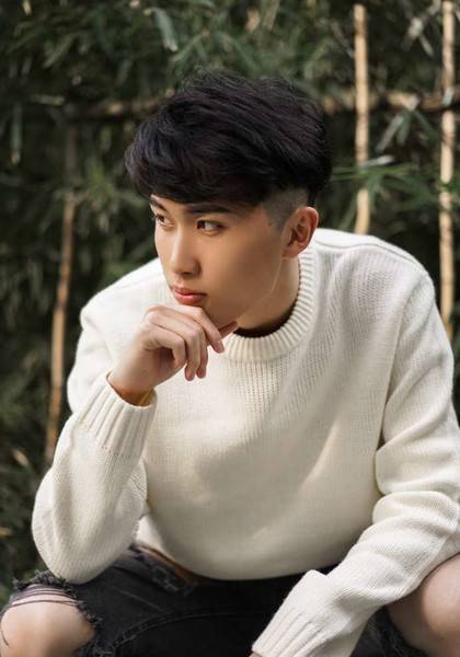 李文龙