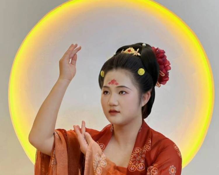 艺人背景图
