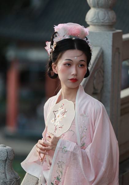 推荐艺人
