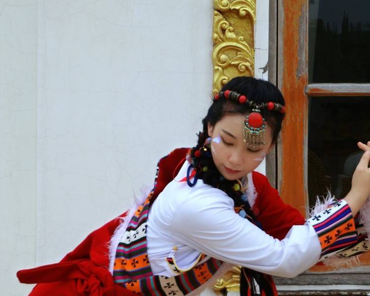 艺人背景图