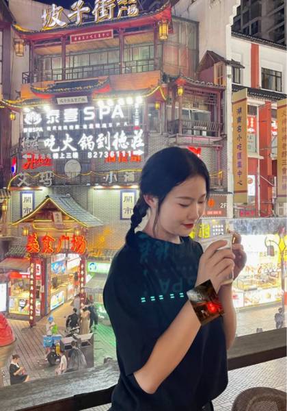 推荐艺人