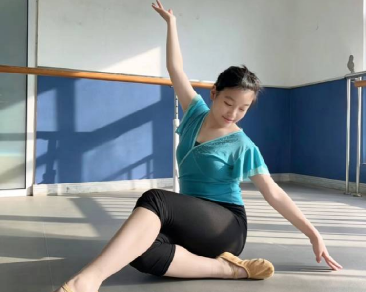 艺人背景图