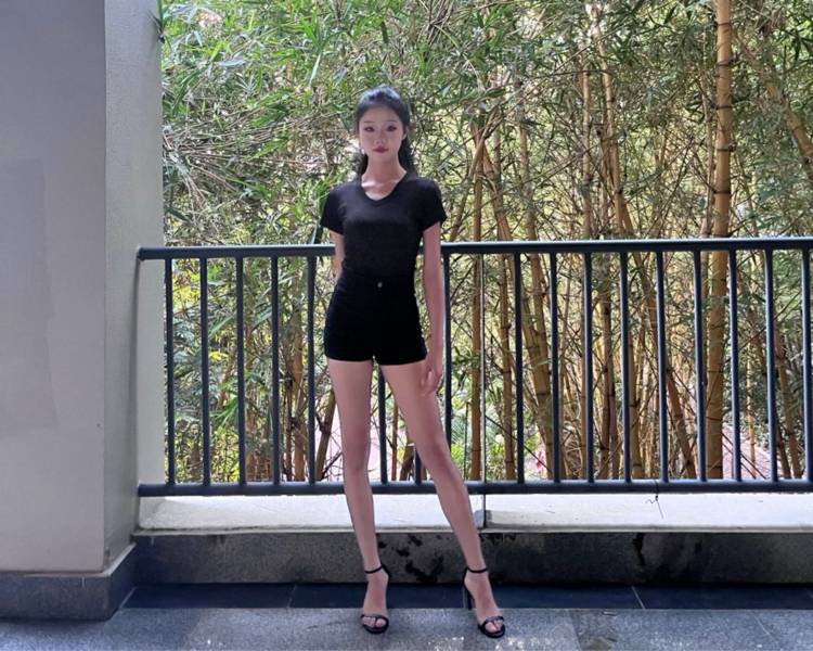 艺人背景图