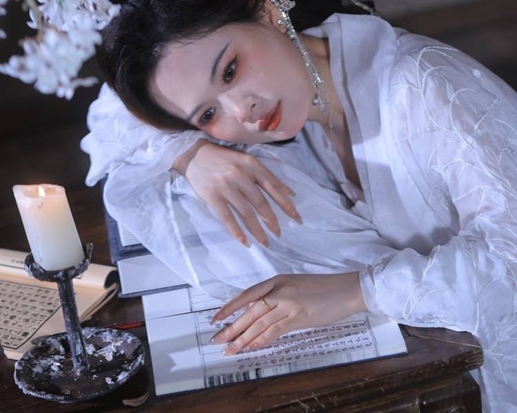 艺人背景图