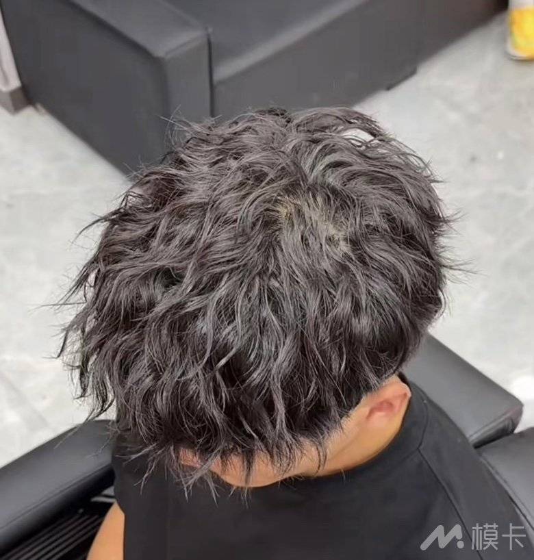 通告图片
