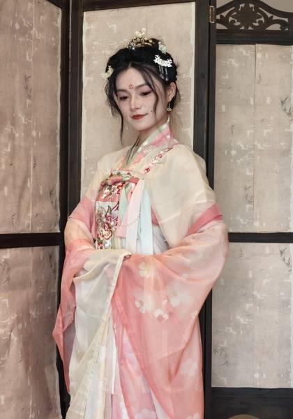 推荐艺人
